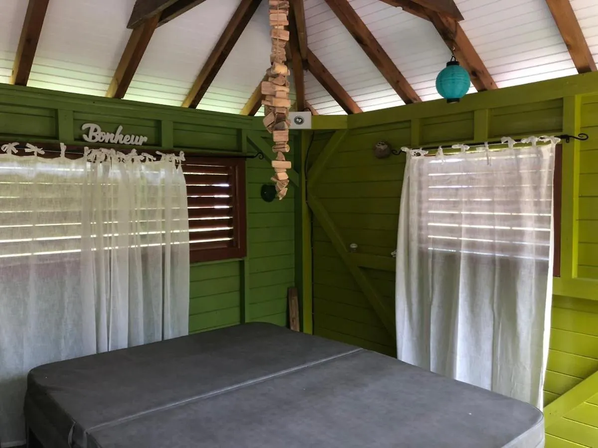 Au Sable D'Or - Spa - Wifi- Piscine Deshaies 0*,